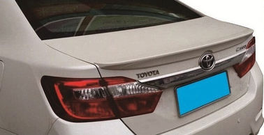 ประเทศจีน สปอยเลอร์หลังคาสำหรับ Toyota Camry 2012 Air Interceptor กระบวนการผลิตพลาสติก ABS Blow Molding ผู้ผลิต