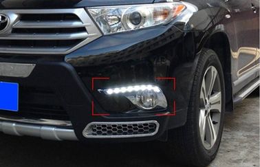 ประเทศจีน อะไหล่รถยนต์ไฟ LED กลางวันวิ่ง DRL สำหรับ Toyota Highlander 2012 2013 พร้อม Chromed Rim ผู้ผลิต